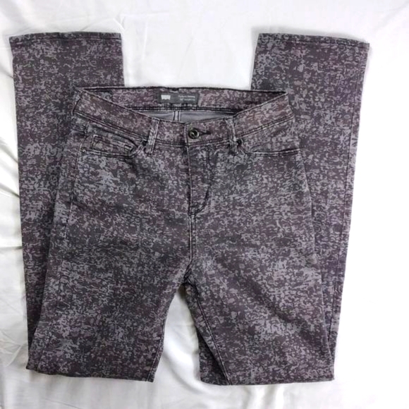 Levi's 512 Perfectly Slimming High Rise Straight Leg Gray Camo - Picture 2 of 14